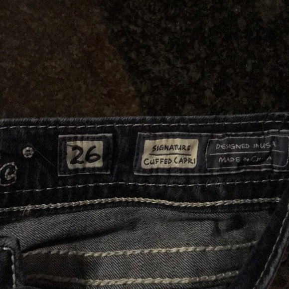 Sz26 Miss Me Capris - Picture 3 of 3